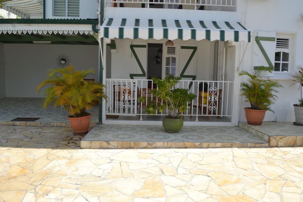 La Nicotoria Apartments Deshaies Zewnętrze zdjęcie