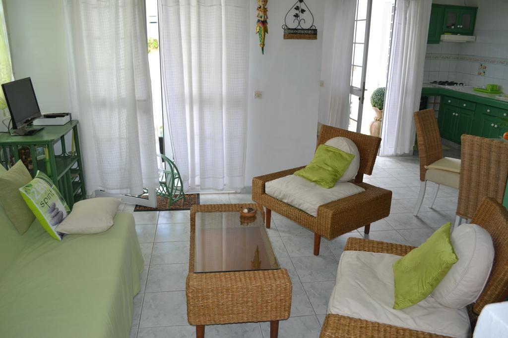 La Nicotoria Apartments Deshaies Zewnętrze zdjęcie